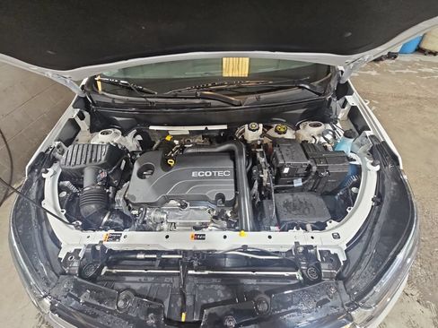 Used 2022 Chevrolet Equinox Premier FWD image 30