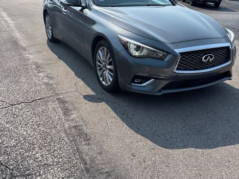 Used 2021 INFINITI Q50 Luxe RWD image 3