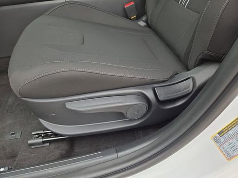 New 2025 Hyundai Elantra Blue image 26