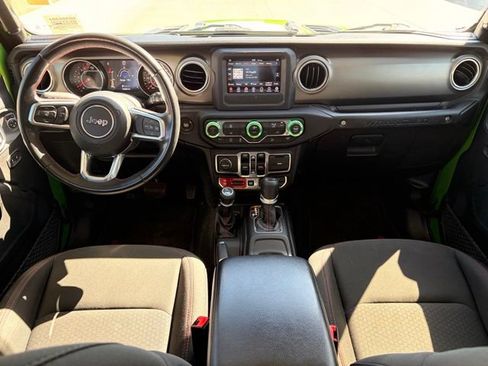 Used 2019 Jeep Wrangler Unlimited Rubicon AWD/4WD image 12