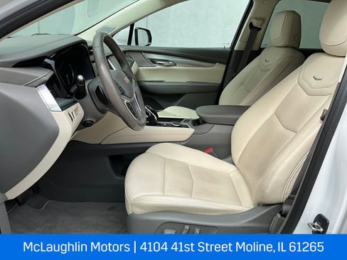 Certified 2023 Cadillac XT5 Premium Luxury image 2