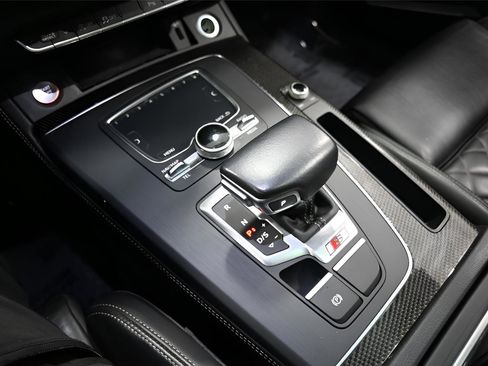 Used 2018 Audi SQ5 Premium Plus w/ S Sport Package AWD/4WD image 23