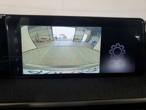Used 2025 Nissan Kicks SV FWD image 22