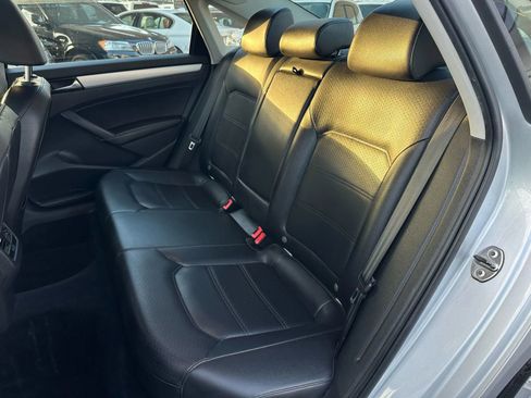Used 2013 Volkswagen Passat 2.5 SE image 39