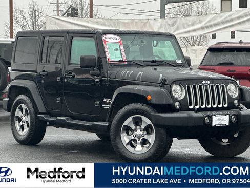 Used 2017 Jeep Wrangler Unlimited Sahara w/ Connectivity Group image 1