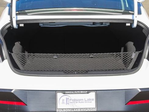 New 2026 Hyundai Elantra Limited FWD image 30