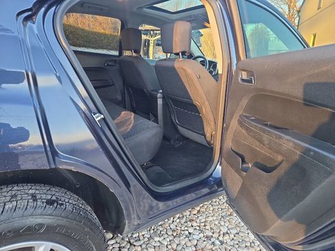 Used 2017 Chevrolet Equinox LT w/ Convenience Package image 20