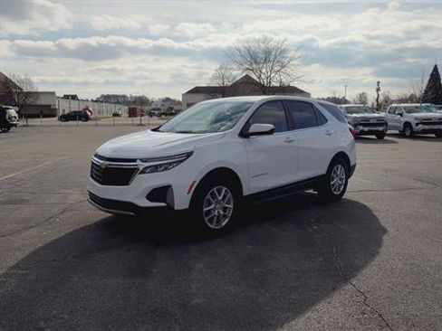 Used 2023 Chevrolet Equinox LT image 4