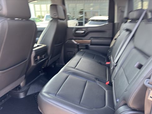 Used 2021 Chevrolet Silverado 1500 RST w/ Texas Edition Plus AWD/4WD image 4