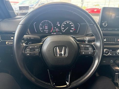 Used 2022 Honda Civic Sport image 16