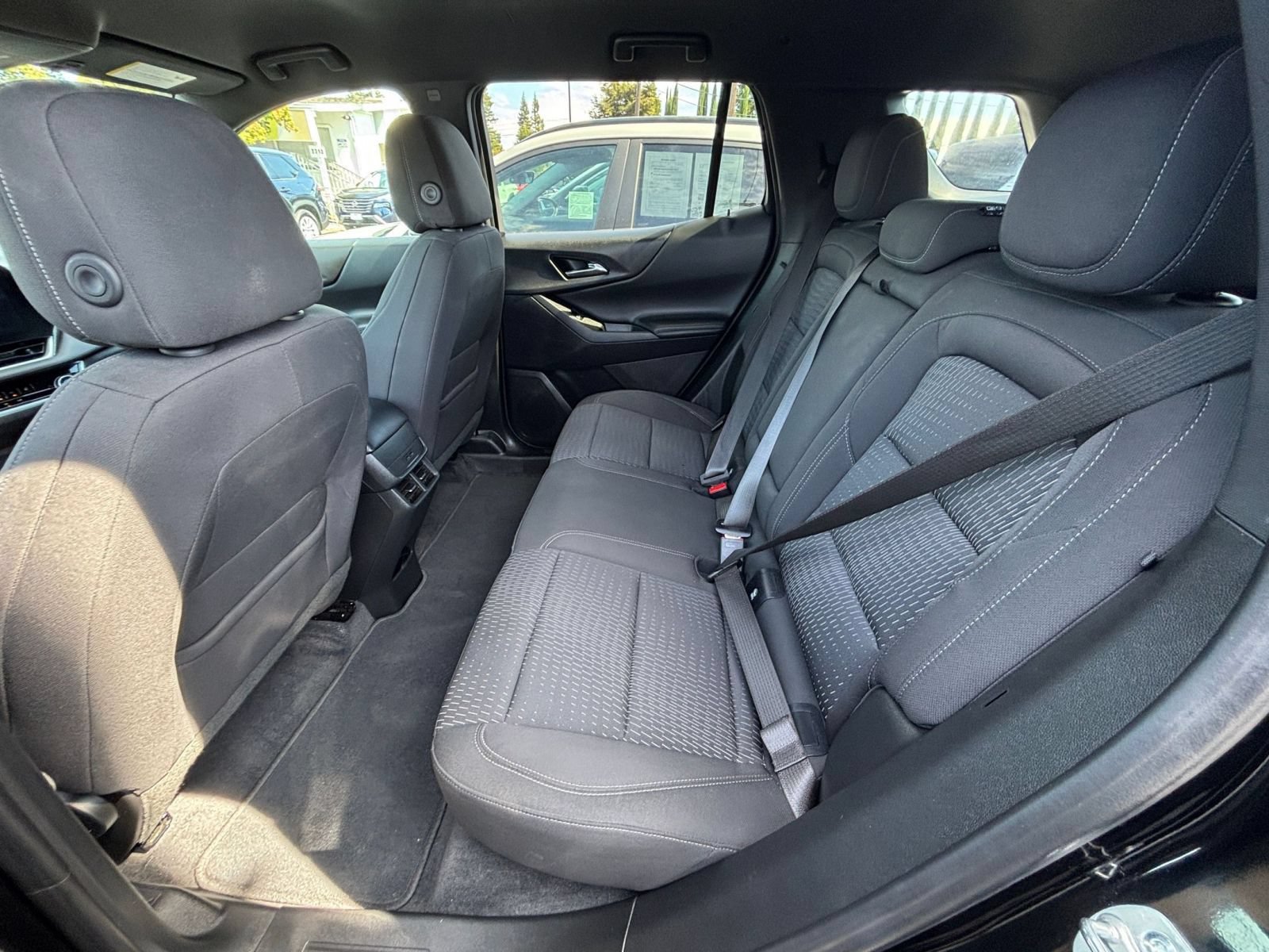 Used 2025 Chevrolet Equinox LT FWD image 26