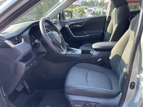 Certified 2024 Toyota RAV4 XLE w/ Convenience Package AWD/4WD image 12