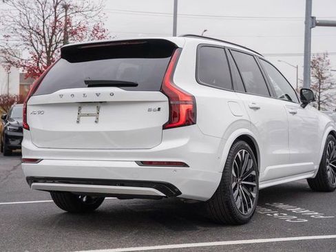 New 2026 Volvo XC90 B6 Ultra w/ Lounge Package image 4