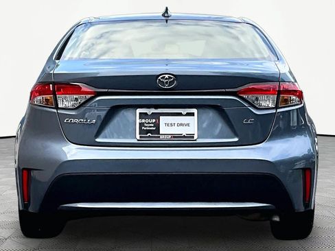 Used 2022 Toyota Corolla LE w/ Carpet Mat Package (TMS) FWD image 4