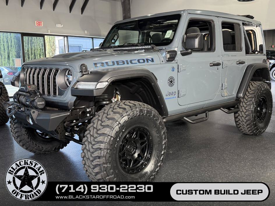 Used 2025 Jeep Wrangler Unlimited Rubicon 4xe w/ Convenience Group AWD/4WD image 3