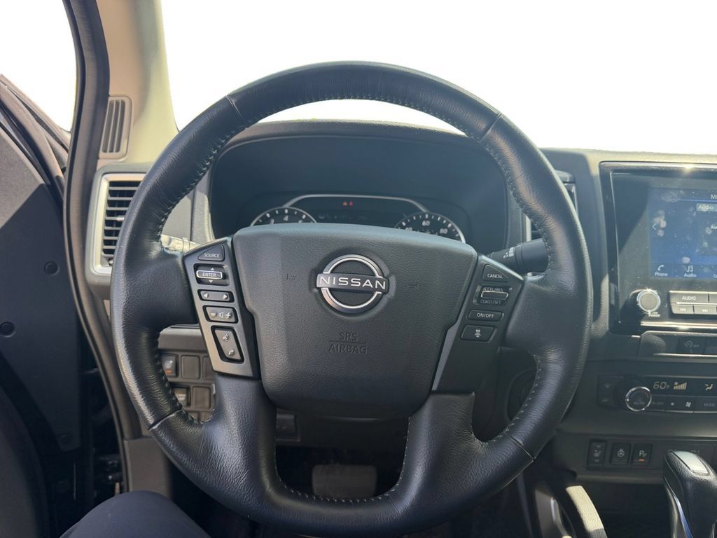 Used 2024 Nissan Frontier SL w/ Technology Package RWD image 13
