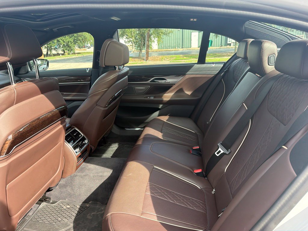 Used 2022 BMW 740i xDrive w/ M Sport Package AWD/4WD image 14