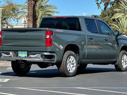 New 2026 Chevrolet Silverado 1500 LT image 3