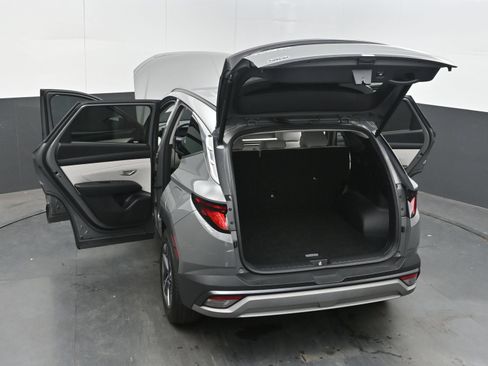 Used 2025 Hyundai Tucson SEL FWD image 45