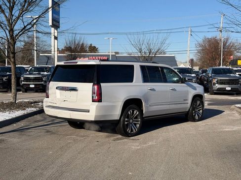 Used 2019 GMC Yukon XL Denali w/ Denali Ultimate Package image 5