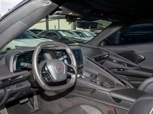 Used 2023 Chevrolet Corvette Stingray Preferred Cpe w/ Stealth Interior Trim Package image 13