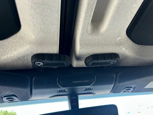 Used 2018 Jeep Wrangler Unlimited Rubicon AWD/4WD image 23