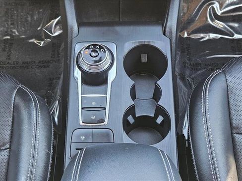 Used 2020 Ford Escape SE Sport image 12