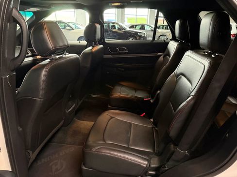 Used 2017 Ford Explorer Sport AWD/4WD image 16
