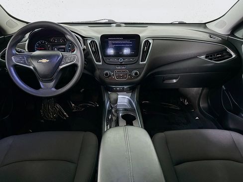 Used 2021 Chevrolet Malibu LT FWD image 27