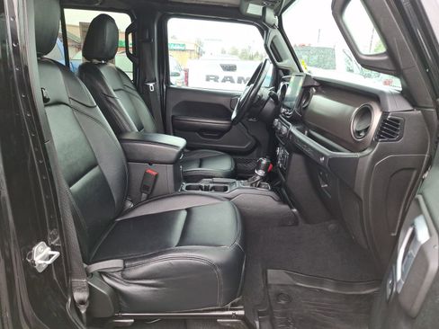 Used 2020 Jeep Wrangler Unlimited Sport AWD/4WD image 24