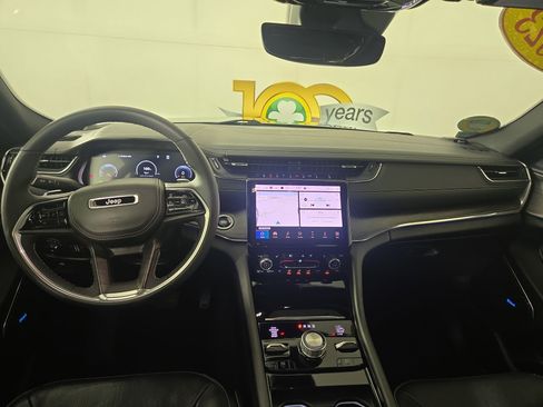 Used 2023 Jeep Grand Cherokee L Overland image 14