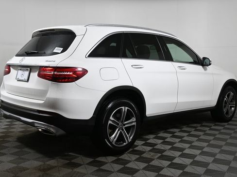 Used 2019 Mercedes-Benz GLC 300 4MATIC image 7