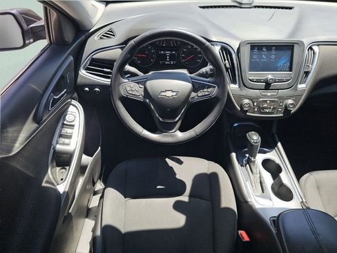 Used 2016 Chevrolet Malibu LT FWD image 4