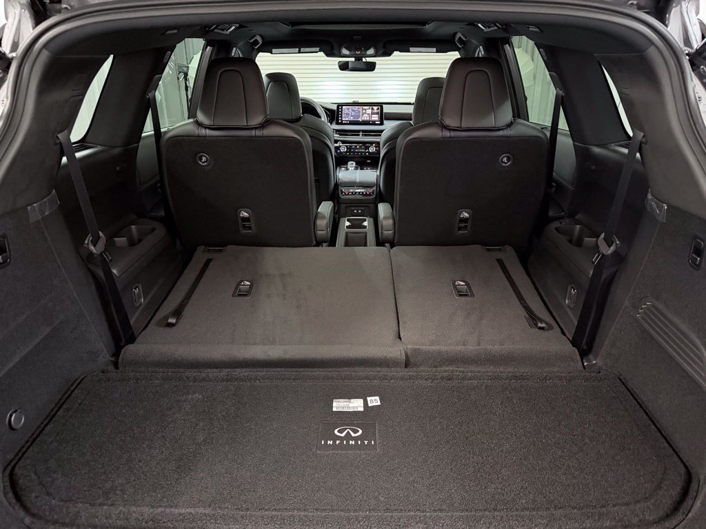 Certified 2026 INFINITI QX60 Sport w/ Dark Cargo Package AWD/4WD image 37
