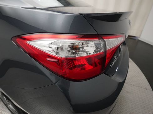 Used 2016 Toyota Corolla LE FWD image 31