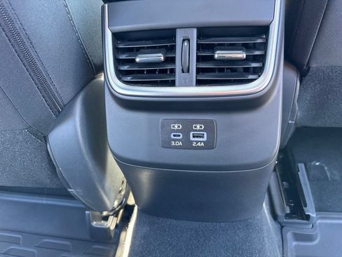 Used 2023 Subaru Outback Premium AWD/4WD image 37