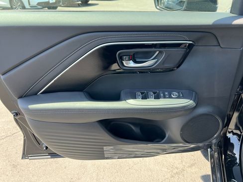 Certified 2025 Acura ADX FWD image 11