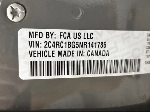 Used 2022 Chrysler Pacifica Touring-L FWD image 27