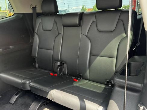 Used 2020 Kia Telluride S w/ S 8 Passenger Seating Package FWD image 23