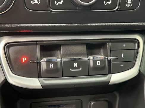 Certified 2024 GMC Terrain SLT image 24