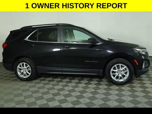 Used 2023 Chevrolet Equinox LT image 2