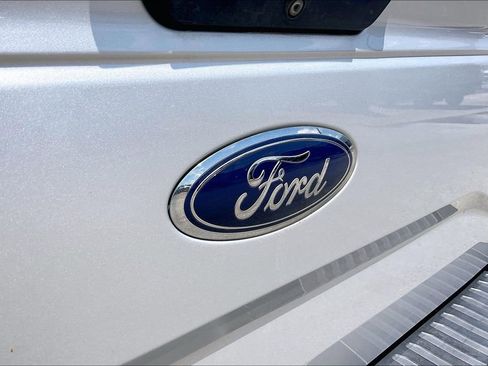 Used 2016 Ford F150 XLT w/ Equipment Group 302A Luxury RWD image 27