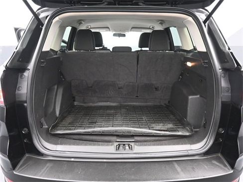 Used 2017 Ford Escape SE image 36