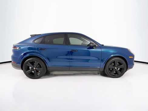 New 2026 Porsche Cayenne Coupe AWD/4WD image 8