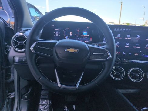 Used 2024 Chevrolet Blazer EV LT AWD/4WD image 13