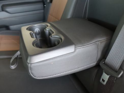Used 2024 Chevrolet Silverado 2500 High Country w/ High Country Premium Package AWD/4WD image 45