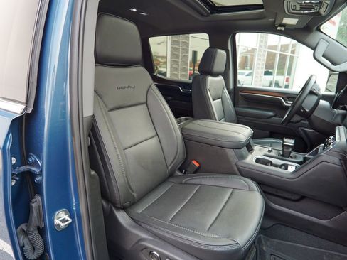Used 2024 GMC Sierra 1500 Denali AWD/4WD image 33