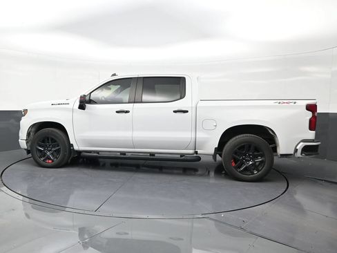 Used 2024 Chevrolet Silverado 1500 RST w/ Redline Edition AWD/4WD image 2