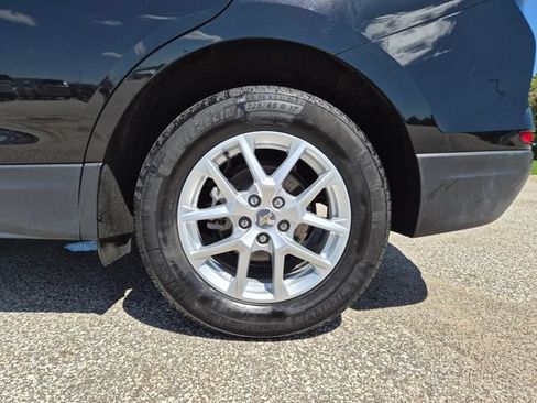 Used 2024 Chevrolet Equinox LT FWD image 9