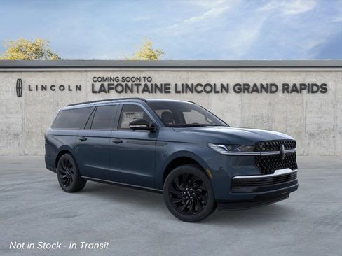 New 2026 Lincoln Navigator L Reserve AWD/4WD image 7